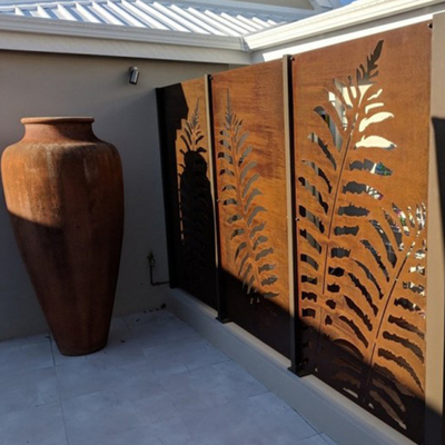 Corten 강철 스크린은 녹슨 장식적인 금속 정원 제품 OEM ODM를 깝니다