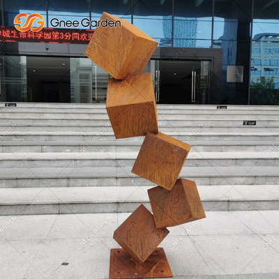위험성 블록 코르텐 강은 잔디를 위한 녹슨 금속 정원 조각을 조각합니다