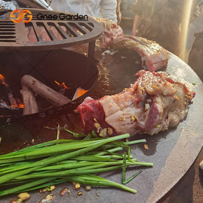 야외이 라운드 100 센티미터 지름 조리용 그릴 플레이트와 그릴 숯 흡연자 녹이 스는 색 BBQ 그릴을 바베큐합니다